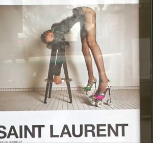 Frame 18.842866 de: Acusan a Yves Saint Laurent de incitar a la delgadez y a la violación de la mujer en su última campaña publicitaria Frame 18.842866 de: Acusan a Yves Saint Laurent de incitar a la delgadez y a la violación de la mujer en su última campaña publicitaria