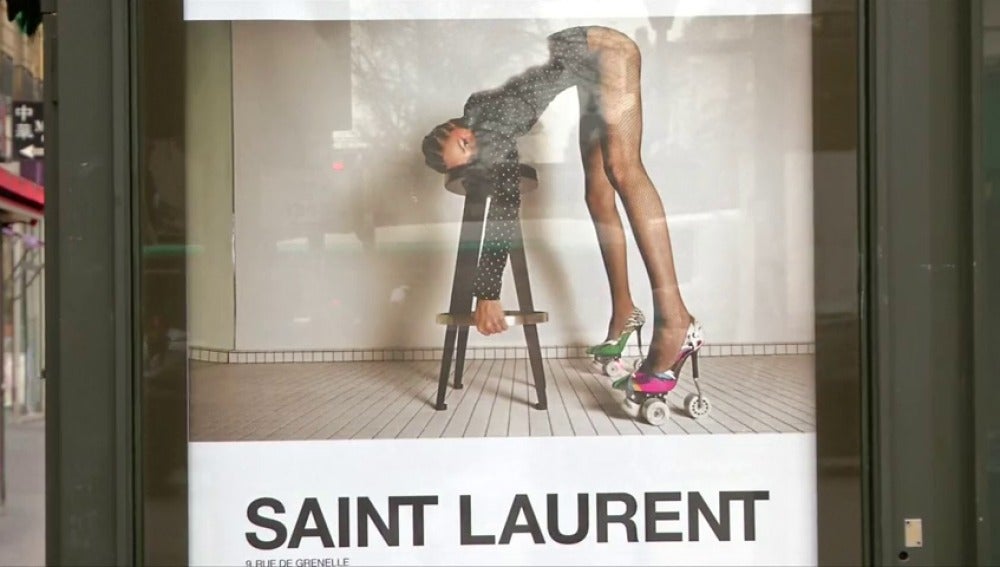 Frame 18.842866 de: Acusan a Yves Saint Laurent de incitar a la delgadez y a la violación de la mujer en su última campaña publicitaria