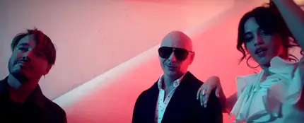 J Balvin, Pitbull y Camila Cabello en 'Hey Ma' J Balvin, Pitbull y Camila Cabello en 'Hey Ma'