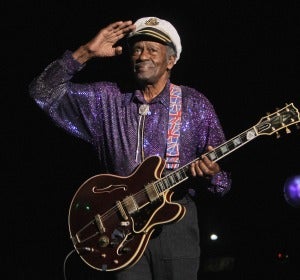 Chuck Berry durante su actuación en 'Les Legendes Du Rock and Roll' (2008) Chuck Berry durante su actuación en 'Les Legendes Du Rock and Roll' (2008)