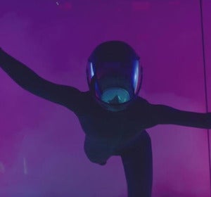 Videoclip de Waterfall Videoclip de Waterfall