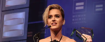 Katy Perry durante su discurso en la gala HRC National Equality Award Katy Perry durante su discurso en la gala HRC National Equality Award