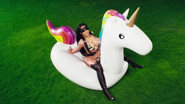 Nicki Minaj en el vídeo de 'Make Love'
