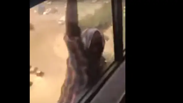 Imagen del vídeo que muestra la caída de la empleada del hogar