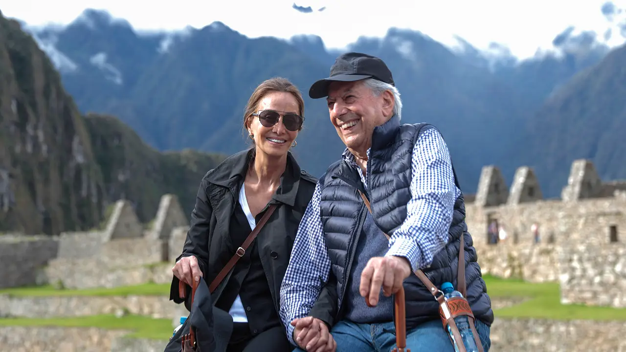 Isabel Preysler y Mario Vargas Llosa en Perú Isabel Preysler y Mario Vargas Llosa en Perú