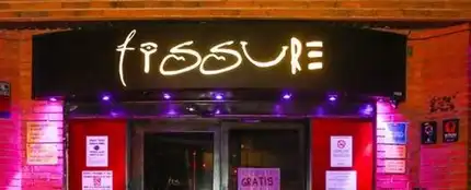 Entrada del pub Fissure, en Lleida Entrada del pub Fissure, en Lleida