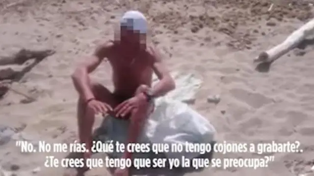 Una joven graba y humilla a un acosador que se masturba mirándole en la playa