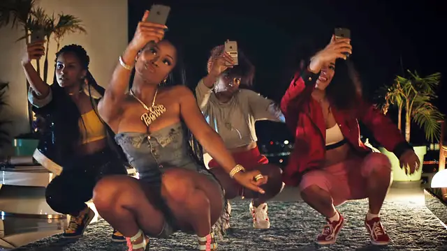Nicki Minaj en el vídeo de 'Run Up'