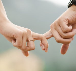 Una pareja descubre que son mellizos tras acudir a una clínica de fertilidad Una pareja descubre que son mellizos tras acudir a una clínica de fertilidad