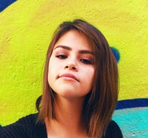 Sofía Solares, la doble mexicana de Selena Gomez Sofía Solares, la doble mexicana de Selena Gomez