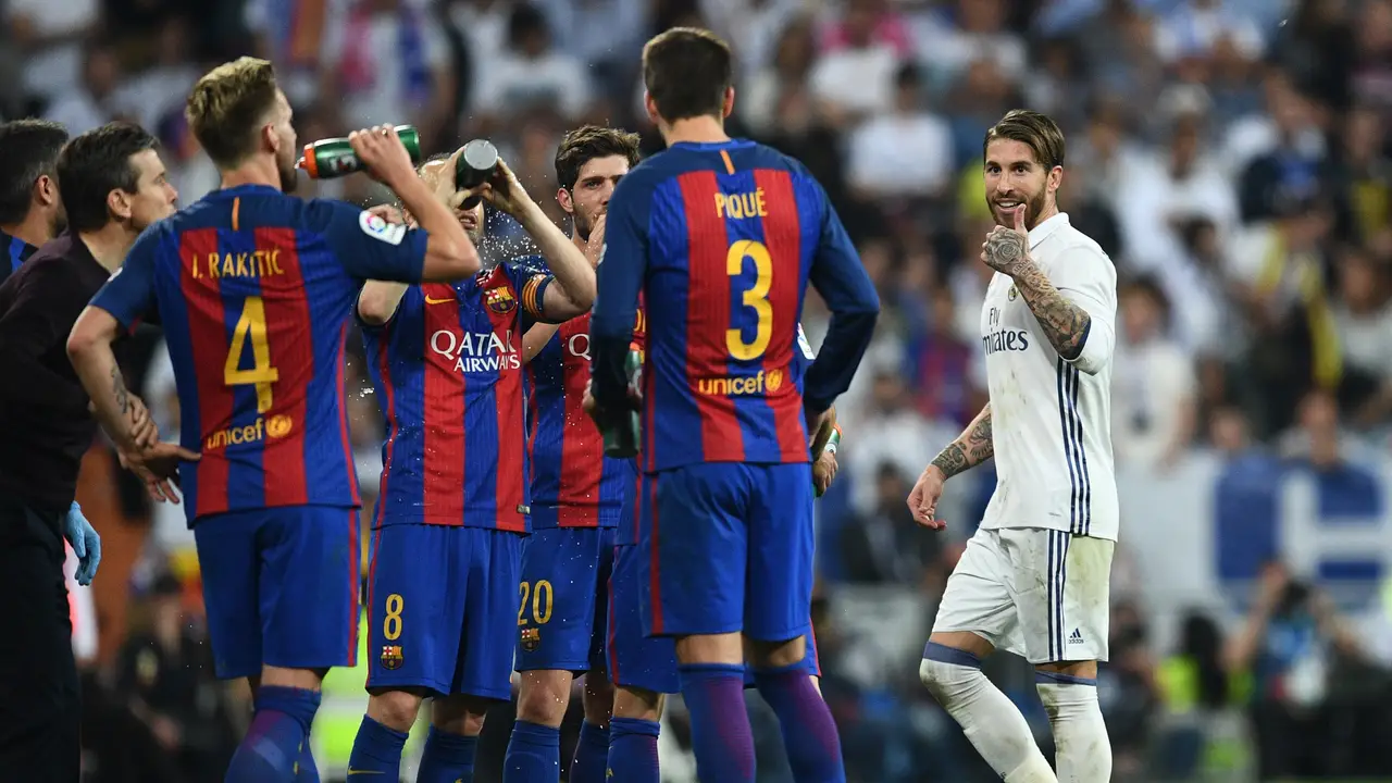 Sergio Ramos recrimina una acción a Gerard Piqué Sergio Ramos recrimina una acción a Gerard Piqué