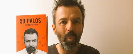 Pau Donés con su libro, 50 PALOS Pau Donés con su libro, 50 PALOS