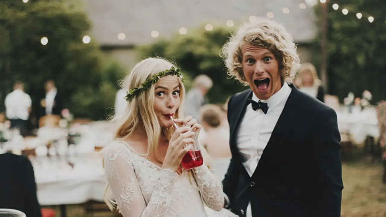 Una pareja en su boda Una pareja en su boda