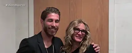 Sergio Ramos posando junto a Julia Roberts Sergio Ramos posando junto a Julia Roberts