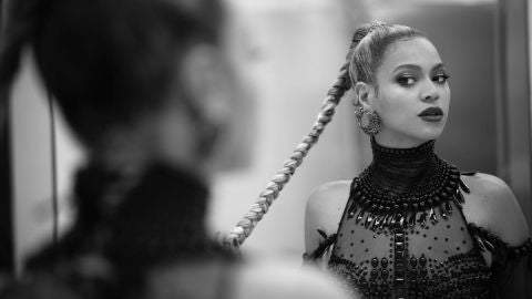 Beyonc&eacute; lanza un programa de becas para mujeres estudiantes