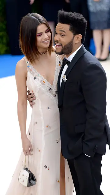 Selena pone ojitos a The Weeknd