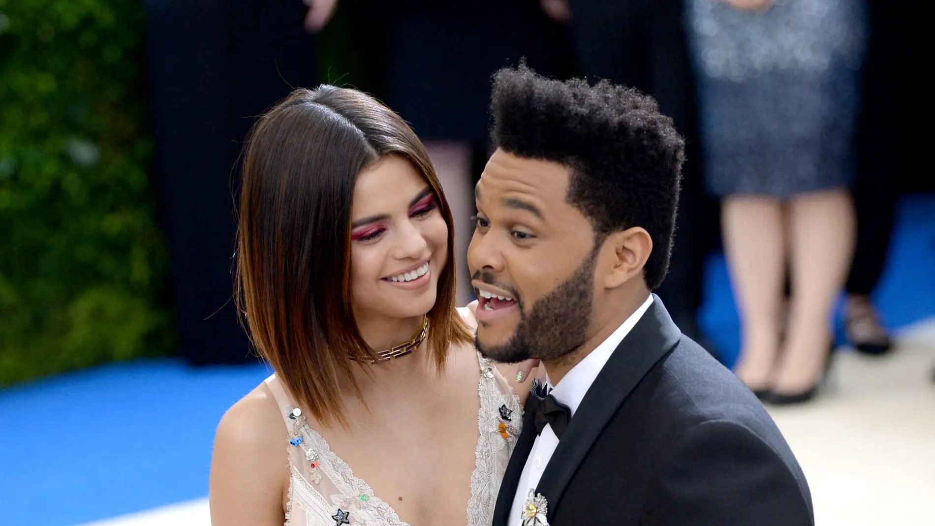 Selena pone ojitos a The Weeknd