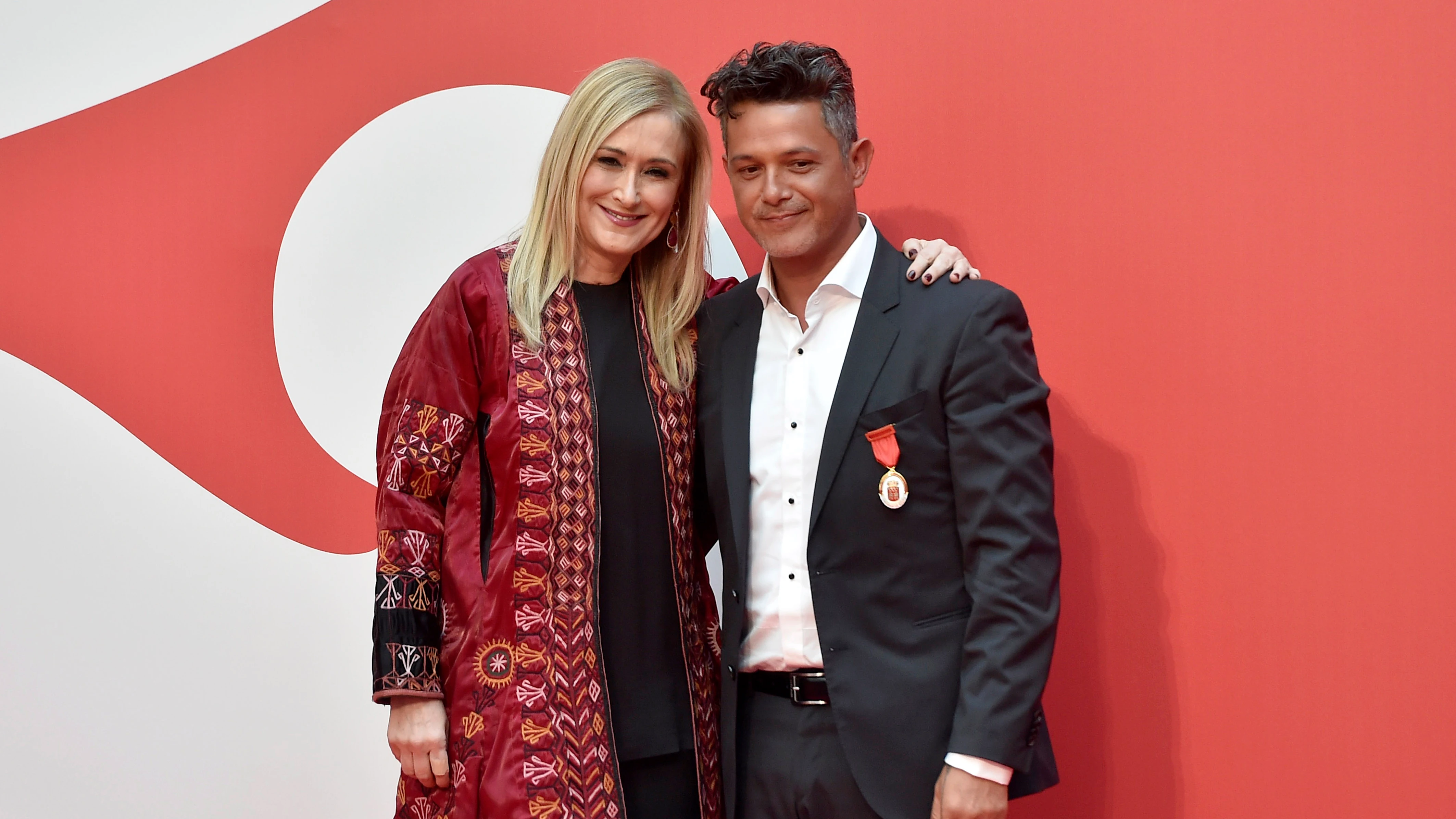 Cristina Cifuentes junto a Alejandro Sanz Cristina Cifuentes junto a Alejandro Sanz