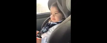 Maddie baila a ritmo de Bruno Mars. Maddie baila a ritmo de Bruno Mars.