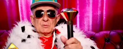 El abuelo Melquiades te enseña cómo componer reggaeton en tan solo 30 segundos El abuelo Melquiades te enseña cómo componer reggaeton en tan solo 30 segundos