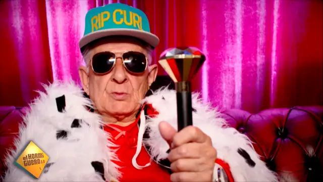 El abuelo Melquiades te enseña cómo componer reggaeton en tan solo 30 segundos