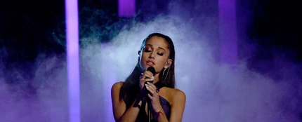 Ariana Grande durante su actuación en la gala de los Grammy 2015 Ariana Grande durante su actuación en la gala de los Grammy 2015