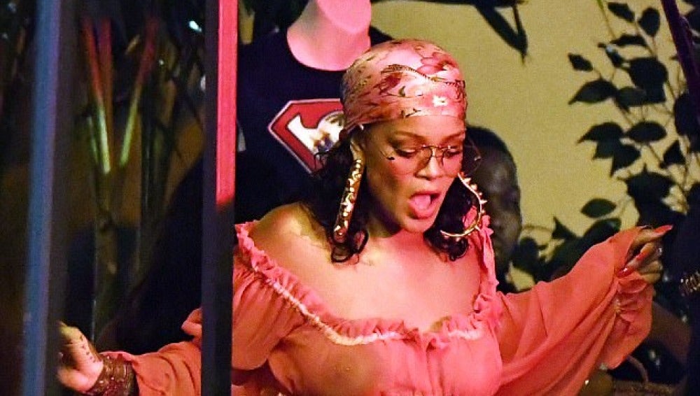 Rihanna grabando un vídeo en Miami