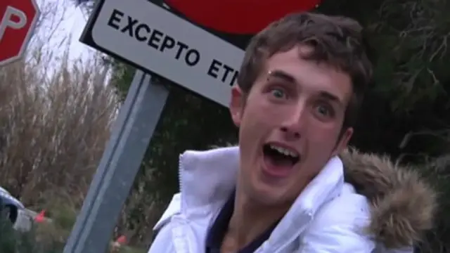 El chico de 'pim, pam, toma lacasitos' durante el programa de televisión
