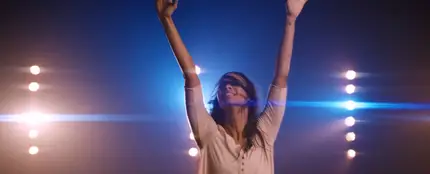 Zoe Saldaña, protagonista de 'Free Me', lo nuevo de Sia Zoe Saldaña, protagonista de 'Free Me', lo nuevo de Sia