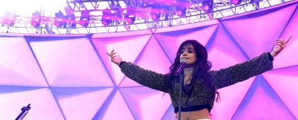 Camila Cabello durante una de sus actuaciones
