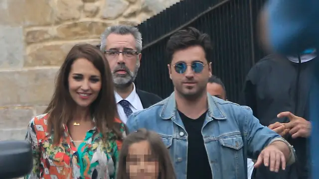 Paula Echevarría y David Bustamante antes de la comunión de su hija Daniella