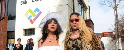 Dos mujeres transexuales contraen matrimonio en Argentina Dos mujeres transexuales contraen matrimonio en Argentina