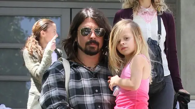 Dave Grohl con su hija Harper