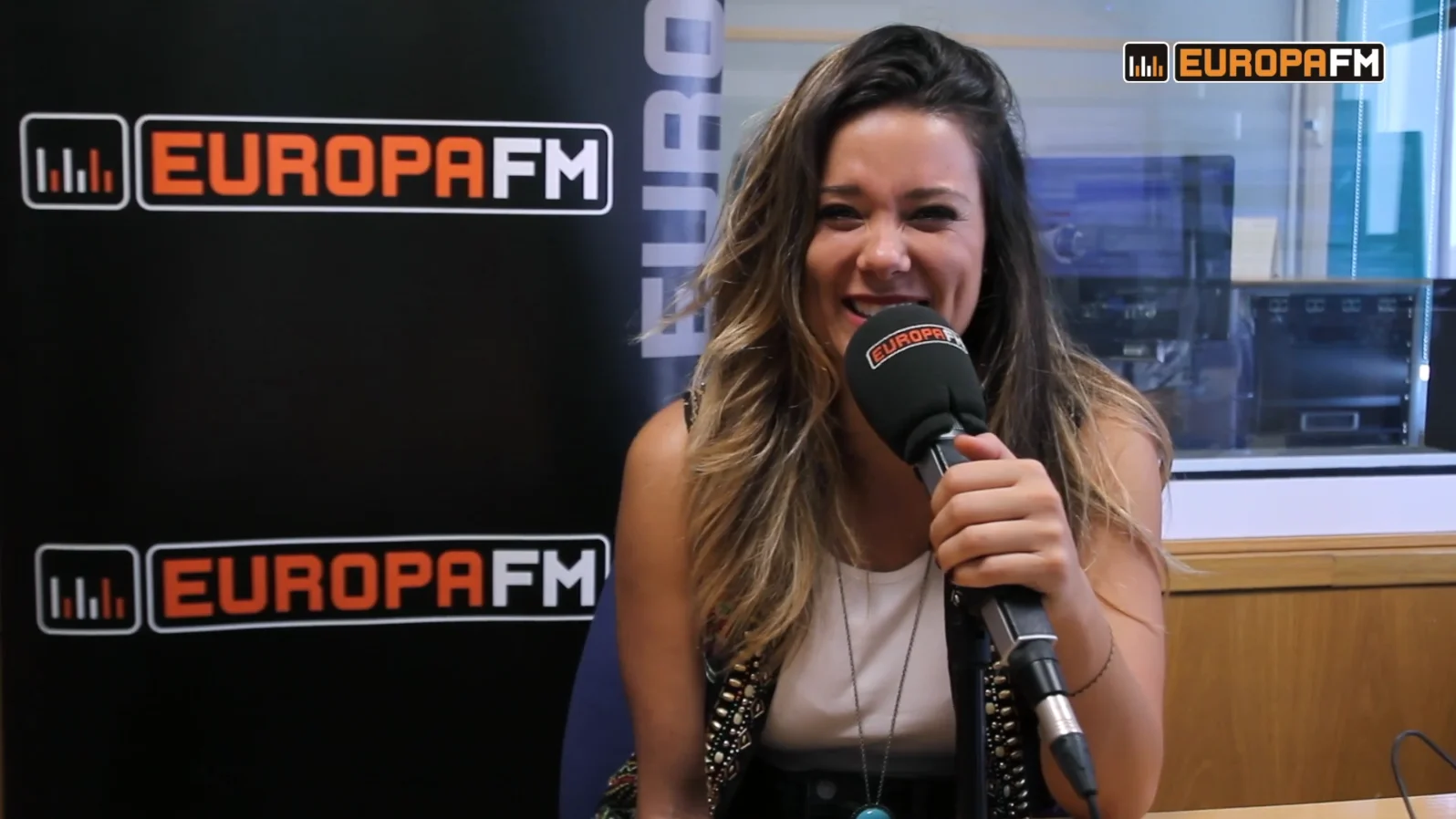 Lorena G&oacute;mez en Europa FM