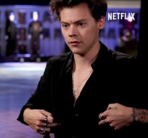 Harry Styles confirma que tiene cuatro pezones Harry Styles confirma que tiene cuatro pezones