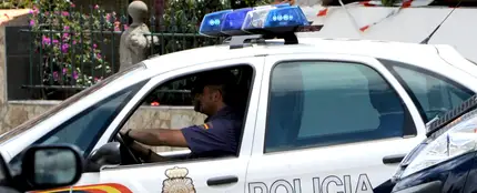 Un coche de la Policía Nacional Un coche de la Policía Nacional