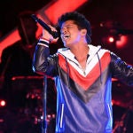 Bruno Mars durante uno de sus conciertos de su gira '24k Magic' Bruno Mars durante uno de sus conciertos de su gira '24k Magic'