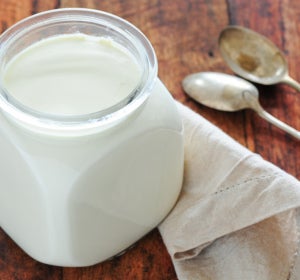 Cada yogur es mundo. Descubre cuántas calorías y azúcar tienen Cada yogur es mundo. Descubre cuántas calorías y azúcar tienen