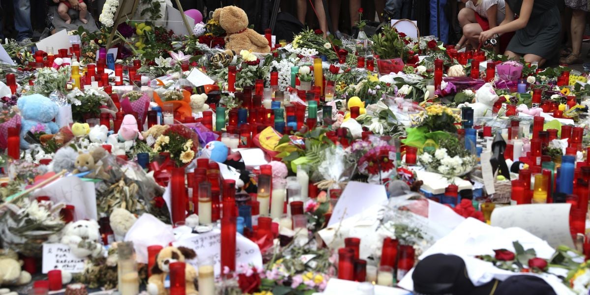 Homenaje en Las Ramblas de Barcelona