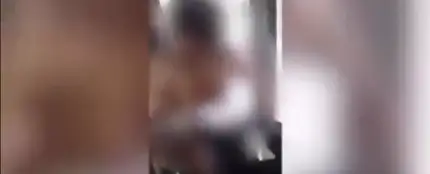 Detienen a los jóvenes que intentaron violar a una joven marroquí en un autobús a plena luz del día Detienen a los jóvenes que intentaron violar a una joven marroquí en un autobús a plena luz del día
