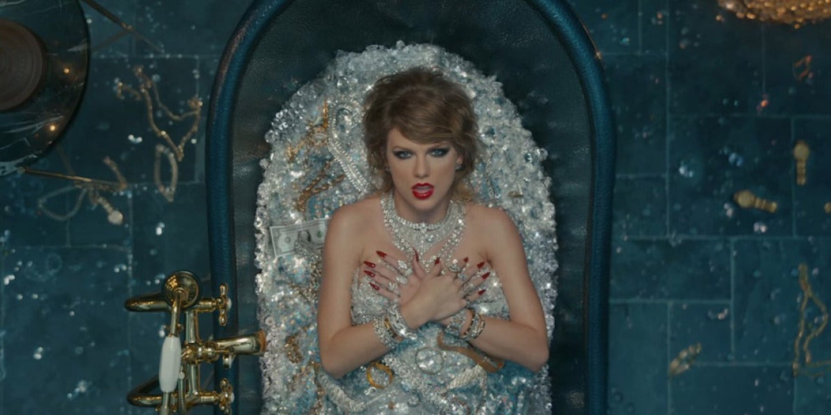 Taylor Swift en el videoclip de 'Look What You Make Me Do'