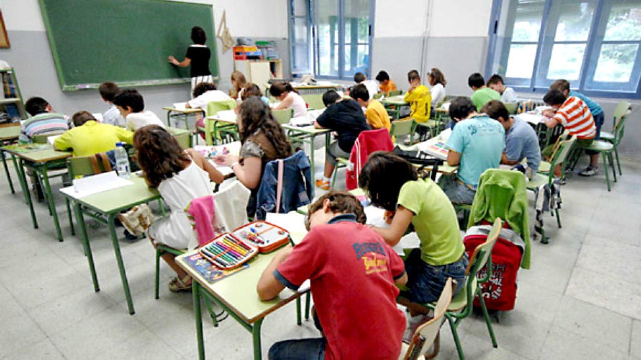 FAMPA Penyagolosa denuncia la falta de profesores en la provincia. FAMPA Penyagolosa denuncia la falta de profesores en la provincia.