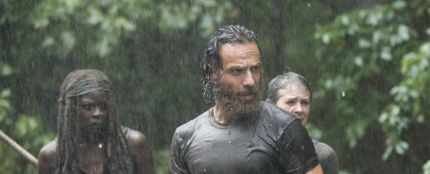 Una imagen mientras llueve en &#39;The Walking Dead&#39; 