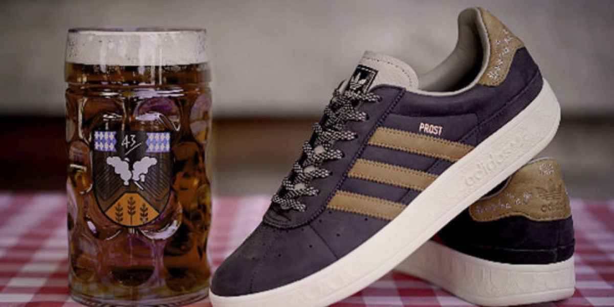 Zapatillas Adidas con repelente de vómito y cerveza