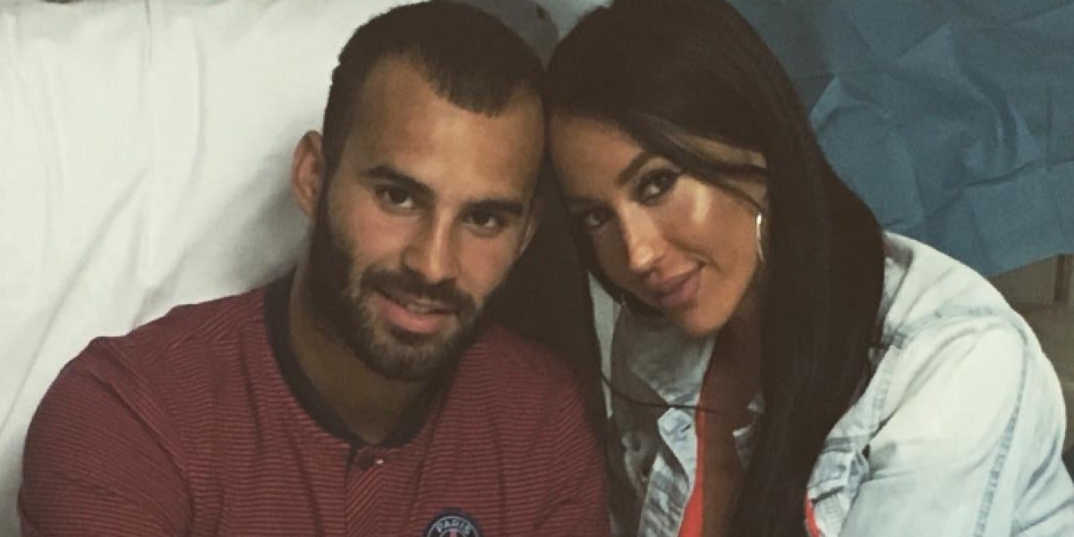 Jesé Rodríguez y Aurah Ruiz junto a su hijo Nyan