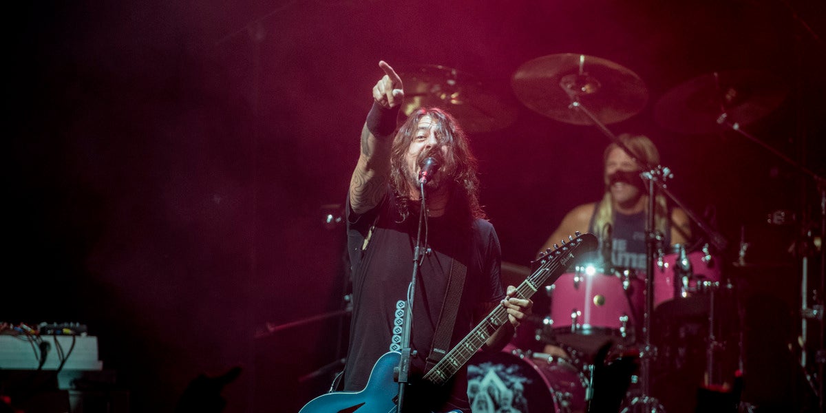 Foo Fighters arrasa con 3 horas de concierto en su Secret Show en Barcelona