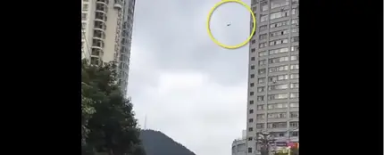 Un hombre sale por la ventana de un hotel para no pagar Un hombre sale por la ventana de un hotel para no pagar