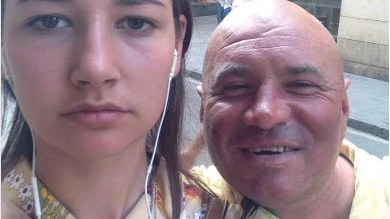 Noa Jansma se hizo una foto con cada uno de sus acosadores (#DearCatCallers)