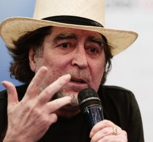 Joaquín Sabina durante una rueda de prensa Joaquín Sabina durante una rueda de prensa