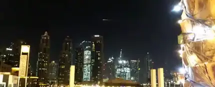 Vídeo: Un misterioso haz de luz atraviesa el cielo de Dubái Vídeo: Un misterioso haz de luz atraviesa el cielo de Dubái